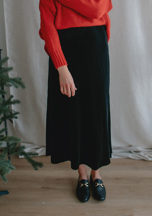 The Velo Velvet Maxi Skirt - Black