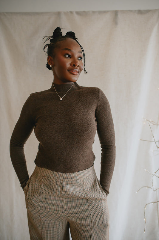 The Bec Contour Longsleeve Top - Coffee