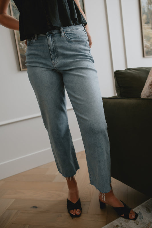 The Pleaser High Rise Wide Ankle Jeans By Daze - New Light