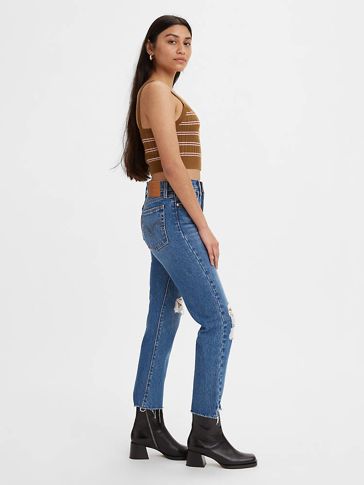 This Jean Is About to Dethrone Levi's Wedgie Fit as the Must-Have